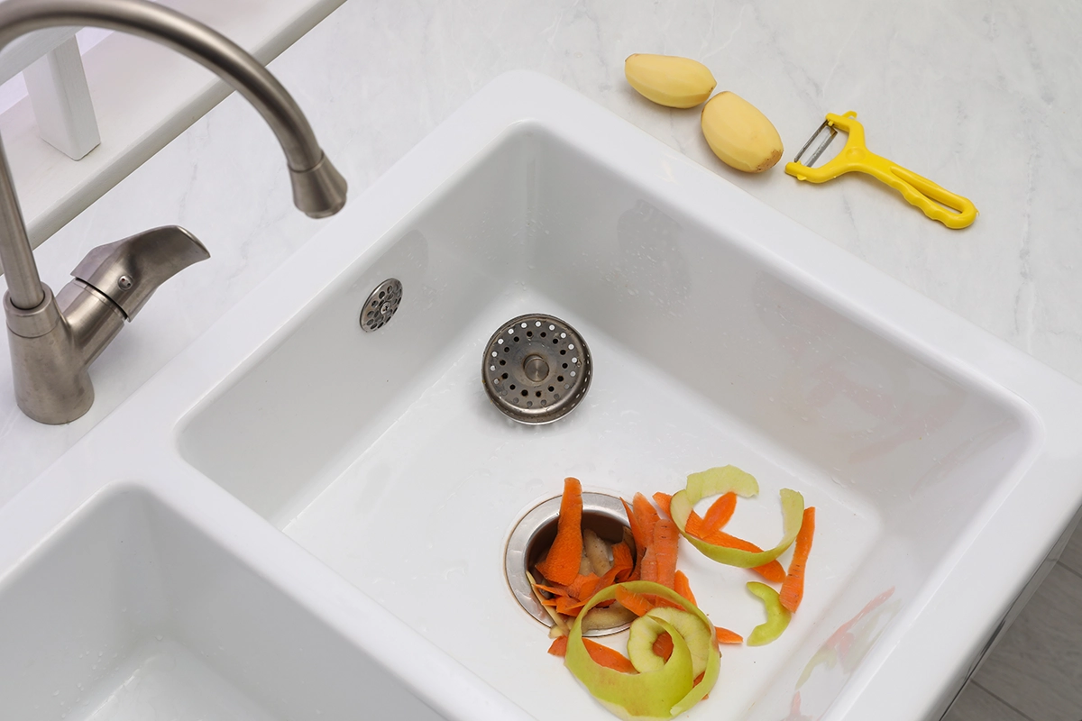 how to unclog a garbage disposal